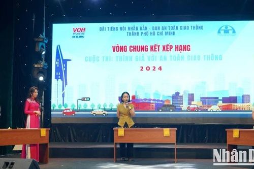 Trao giải thính giả hiểu biết về văn hóa giao thông