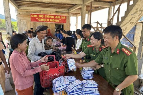Trưởng Công an xã đi đầu trong chuyển hóa địa bàn
