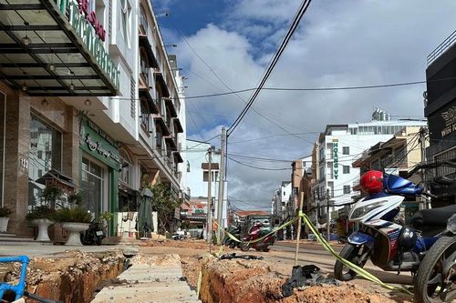 Đường phố Đà Lạt ngổn ngang trước ngày khai mạc Festival Hoa Đà Lạt 2024
