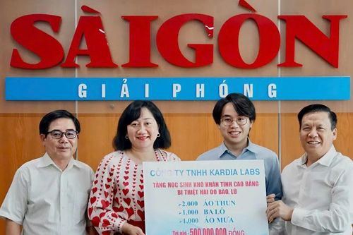 Báo SGGP tiếp nhận quà tặng học sinh trị giá 500 triệu đồng từ Kardia Labs