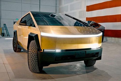Tesla Cybertruck 'hàng độc' dát vàng 24K tiêu tốn 1,5 tỷ đồng