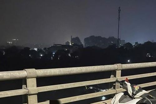 Ngăn chặn kịp thời nam thanh niên có ý định nhảy cầu Văn Lang tử tự