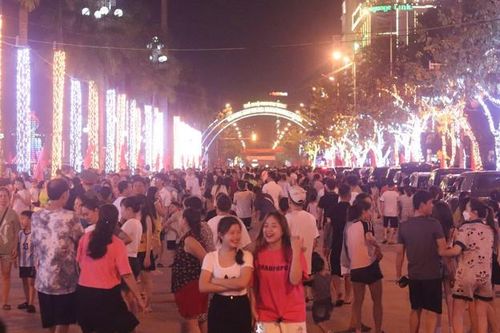 Thanh Hóa chi nhiều tỷ hỗ trợ vận hành phố đi bộ
