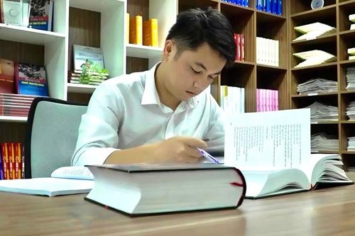 Tiến sĩ trẻ người Nùng đam mê văn hóa dân tộc xứ Lạng