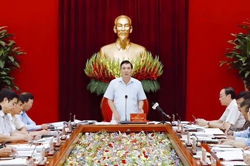 Thông báo nghị quyết, quyết định của Ban Thường vụ Tỉnh ủy về công tác cán bộ