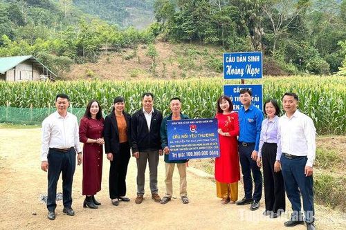 Khánh thành Cầu nối yêu thương tại xã Bình Phú