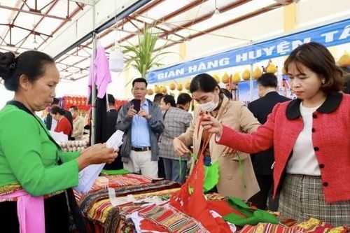 Huyện Lạc Sơn (Hòa Bình): Phát huy quyền làm chủ của người dân để xây dựng nông thôn mới