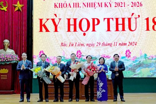Hà Nội: Ông Vũ Duy Hùng giữ chức Phó Chủ tịch UBND quận Bắc Từ Liêm nhiệm kỳ 2021-2026