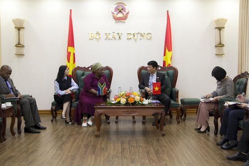 Việt Nam sẵn sàng hợp tác với Nam Phi trong phát triển nhà ở, công trình xanh
