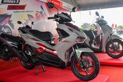 Giá xe Air Blade 2025 tháng 12/2024 giảm cực mạnh