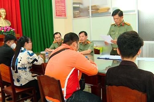 Công an Đồng Tháp cảnh báo tình trạng mua bán trái phép tài khoản ngân hàng