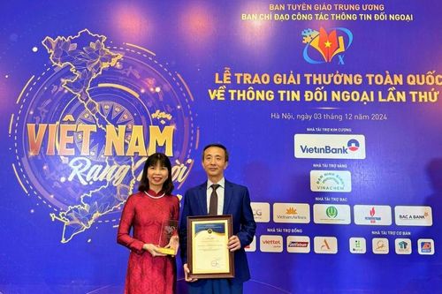 Sáng kiến 'Tủ sách Tiếng Việt' đoạt giải thưởng toàn quốc về thông tin đối ngoại