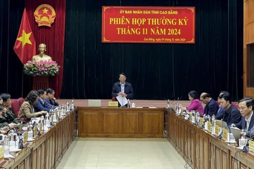 UBND tỉnh phiên họp thường kỳ tháng 11