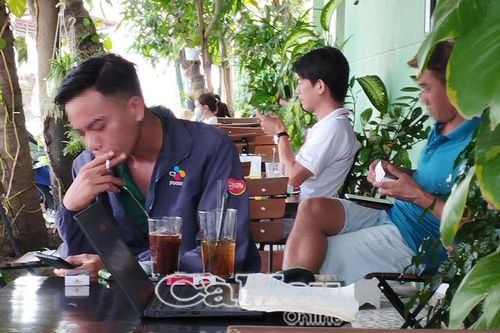 Cần bỏ thói quen hút thuốc lá