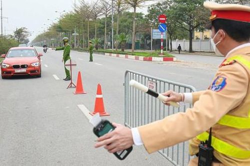 Cán bộ cảnh sát giao thông cần những tiêu chuẩn gì để làm nhiệm vụ xử lý tai nạn giao thông?