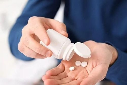 Các loại thuốc điều trị bệnh viêm dây thần kinh thị giác
