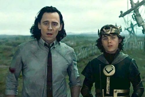 Diễn viên Marvel vô gia cư, phải ngủ trong xe kéo