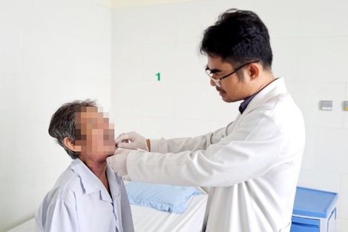 Người đàn ông ở TP.HCM phải cắt bỏ lưỡi vì một vết loét nhỏ