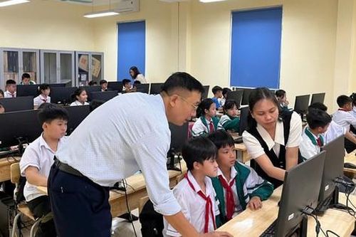Ứng dụng Hệ thống quản lý học tập trong chuyển đổi số giáo dục
