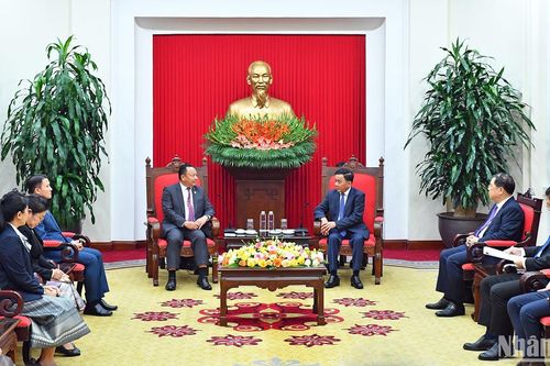 Làm sâu sắc hơn quan hệ Việt Nam-Lào qua các chương trình hợp tác thanh niên