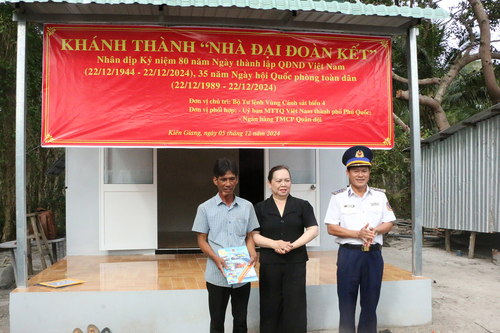 Bộ tư lệnh Vùng Cảnh sát biển 4 phối hợp tổ chức khánh thành và bàn giao Nhà Đại đoàn kết năm 2024