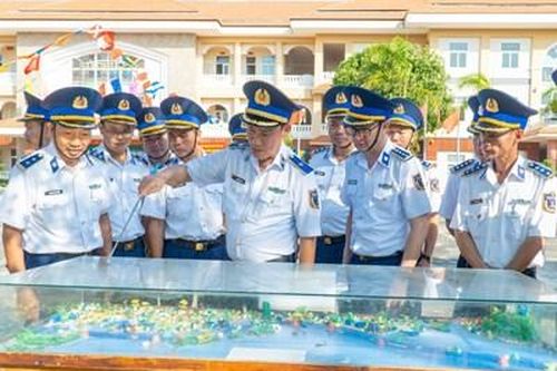 Bộ tư lệnh Vùng Cảnh sát biển 3: Xây dựng thế trận lòng dân vững chắc