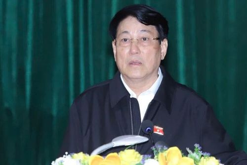 Đất nước trên đà phát triển nhanh, bền vững
