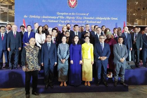 Thái Lan kỷ niệm Quốc khánh, sinh nhật cố Quốc vương Bhumibol Adulyadej và Ngày của Cha tại Hà Nội