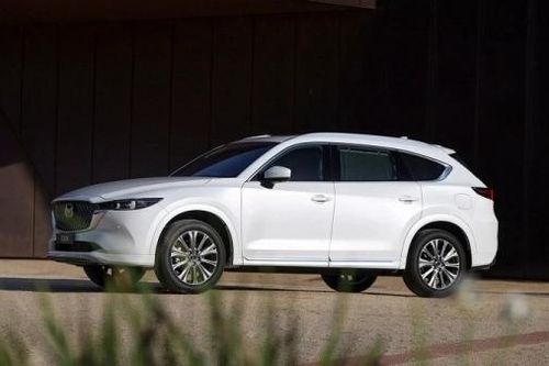 Mazda CX-8 2025 tăng giá so với bản cũ