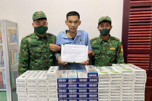Bắt đối tượng vận chuyển 1.000 bao thuốc lá ngoại