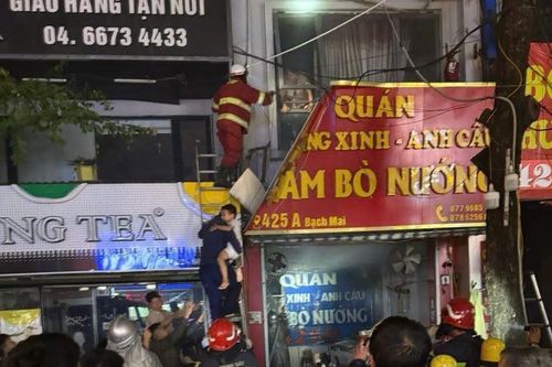 Cháy ngôi nhà ở kết hợp kinh doanh tại Hà Nội