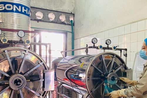 Thu lợi nhuận hàng trăm triệu đồng nhờ sáng kiến quản lý chất thải nhựa y tế