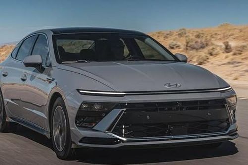 Hyundai nhận cú hích bất ngờ từ mảng sedan