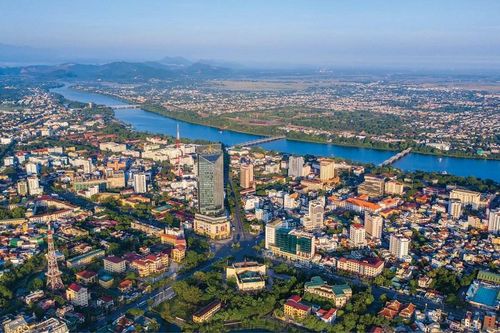 Sáp nhập xã, huyện và lập các quận sau khi Huế là thành phố trực thuộc Trung ương