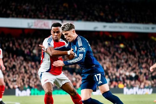 Kết quả bóng đá hôm nay 5/12: Liverpool bị chặn đứng, Arsenal hạ MU