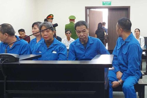 Lưu hành tiền giả trị giá 17 tỷ đồng, bị nhân viên ngân hàng phát hiện