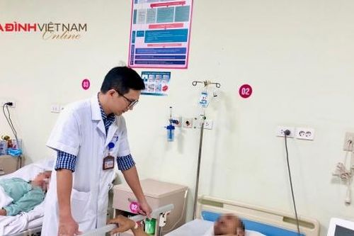 Gãy cột sống, liệt nửa người do thói quen nhiều người mắc khi ngồi xe ô tô