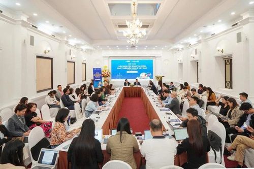 Công khai minh bạch để hạn chế sở hữu chéo trong ngân hàng