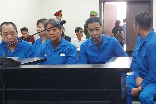 Hà Nội: 75 năm tù cho nhóm đối tượng lưu hành hàng triệu đôla Singapore giả