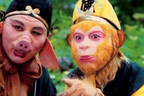 Tại sao luôn là Tôn Ngộ Không mà không phải Trư Bát Giới chạy đi tìm cứu binh? Không phải Bát Giới lười biếng, Ngọc Đế biết vì sao