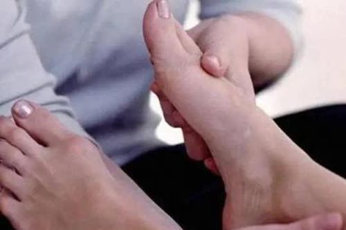 Bàn chân 'ngàn vàng' là dấu hiệu vinh hoa phú quý, bạn có thuộc kiểu này không?