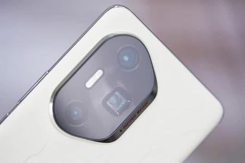 'Kẻ hạ sát' iPhone 16 Plus: Cấu hình mạnh hàng đầu thế giới, camera 'khủng', sạc 100W, giá hấp dẫn