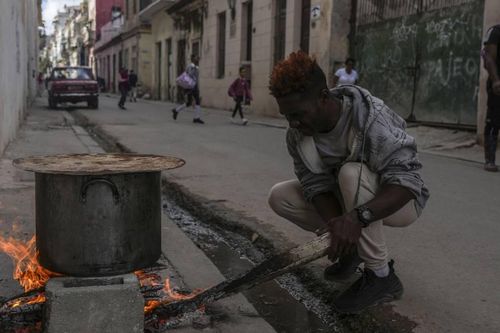Toàn bộ lưới điện bị hỏng, Cuba bị mất điện toàn quốc