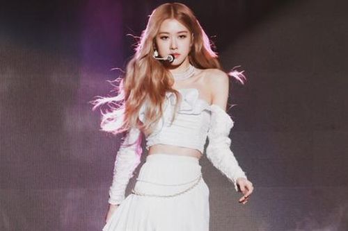 Rosé cãi nhau với người yêu cũ