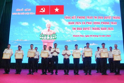 Trung tâm Huấn luyện Vùng 4 Hải quân tổ chức Hội nghị quân chính năm 2024