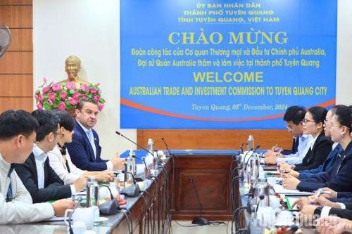 Đoàn công tác của cơ quan Thương mại và đầu tư Chính phủ Australia, Đại sứ quán Australia thăm và làm việc tại thành phố Tuyên Quang