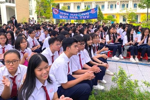 Xây dựng văn hóa học đường và giáo dục đạo đức, lối sống