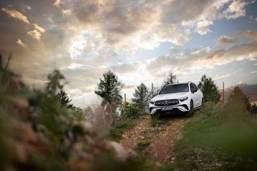 Mercedes-Benz GLC giảm đến 80 triệu đồng dịp cuối năm