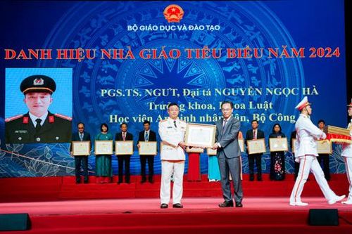 Một nhà giáo Công an tiêu biểu, tận tâm, tận lực với nghề