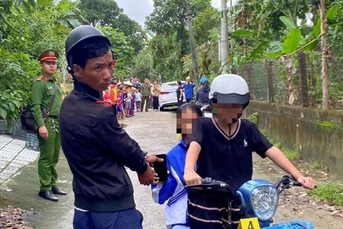 Nỗ lực bám cơ sở, giữ vững an ninh trật tự dịp cuối năm
